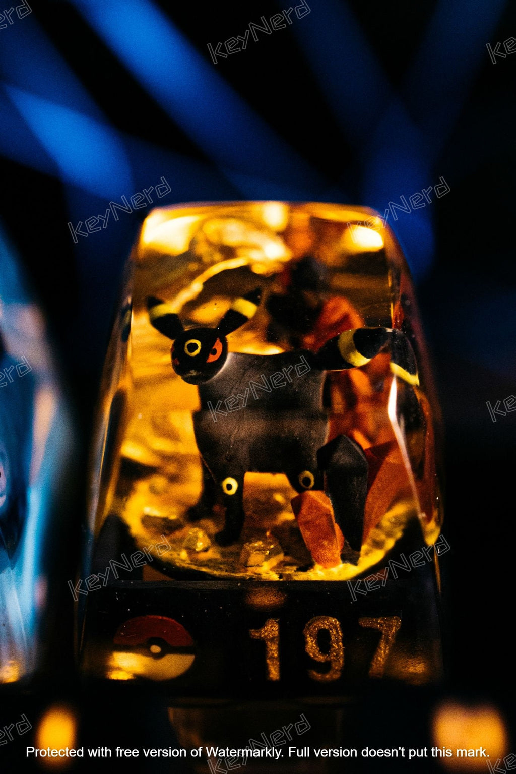 Um.bre.on keycap, Custom pok.em.on keycap, Keycap, Keycaps, Artisan keycap, Cherry mx keycaps, Mechanical Gaming Keyboard, Gi