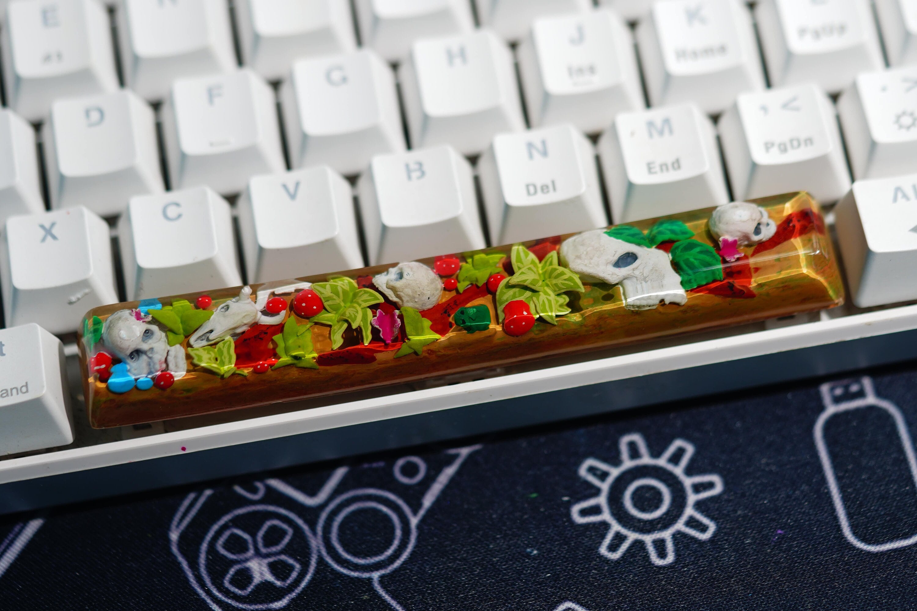 Artisan Keycap White Skull Resin Keycap For Cherry MX Switches Mechanical Keyboard Gift for him by KeyNerd