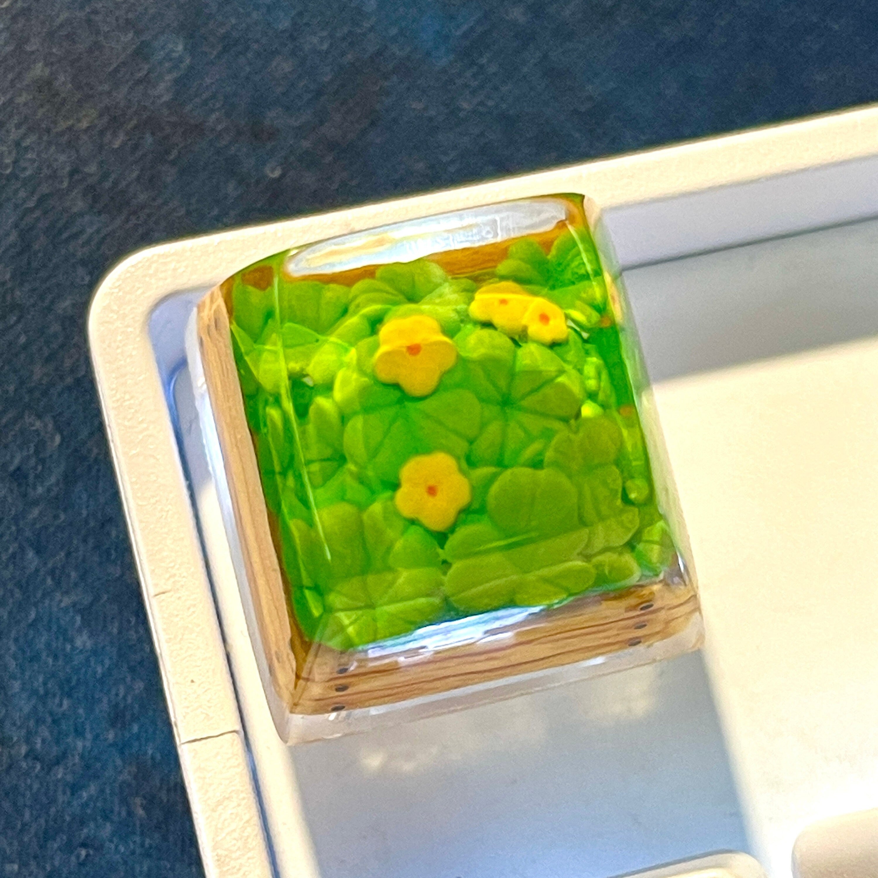 Handmade Plant keycap,Four-leaf clover resin keycap,Flowers keycap
