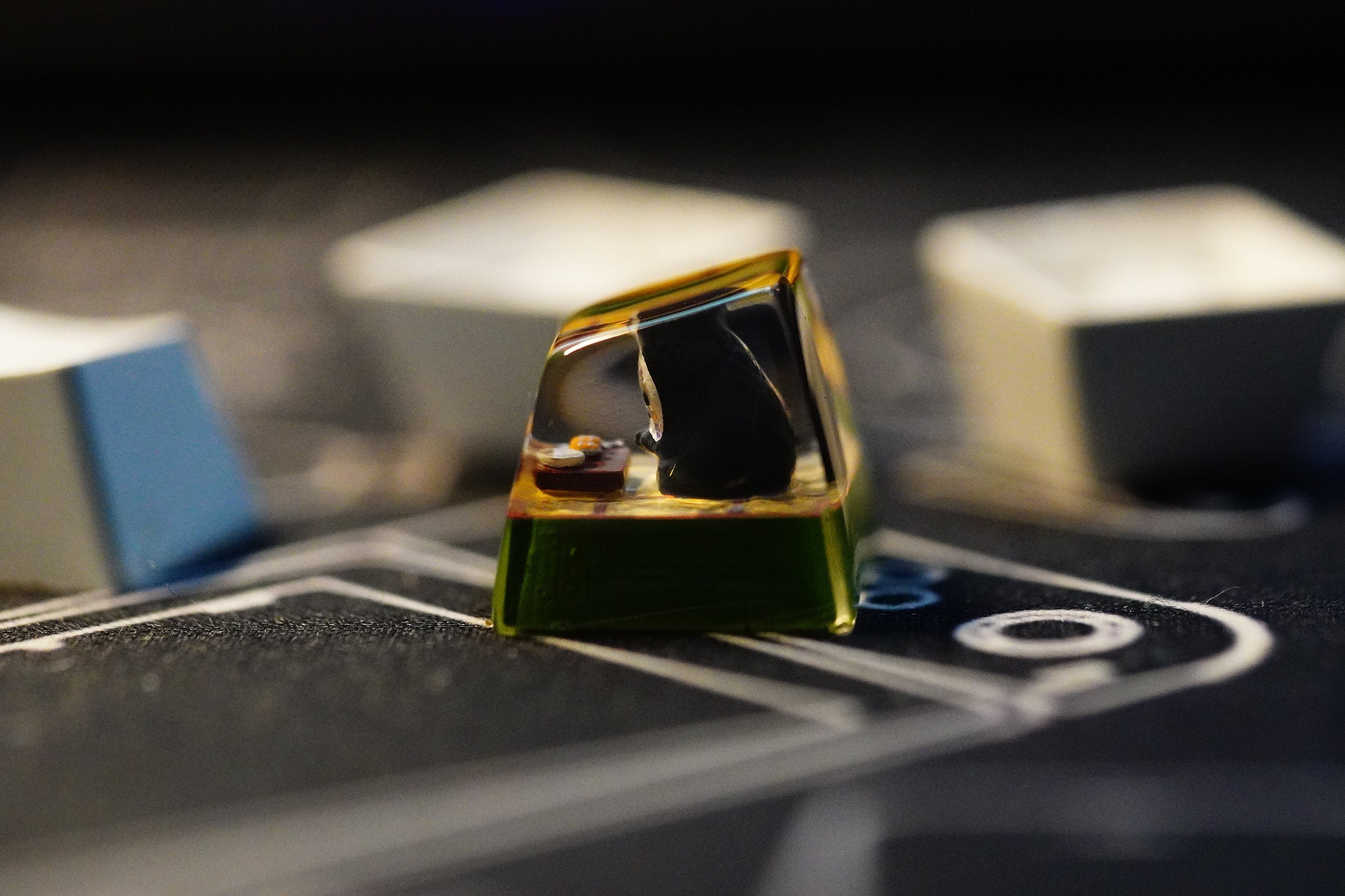 N.o Fa.c.e Keycap, Cube Artisan Keycap, ESC keycap, Gifts for, Birthday, Christmas gift, Gift for Brother, wedding gift, spec