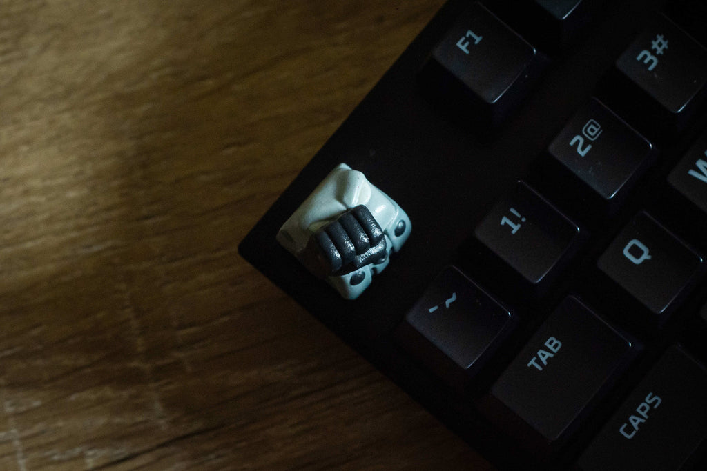 one pun.ch man keycap, anime keycaps, manga keycap, sai.tama keycap,robot keycap, genos keycap, japan keycap,gift for christm