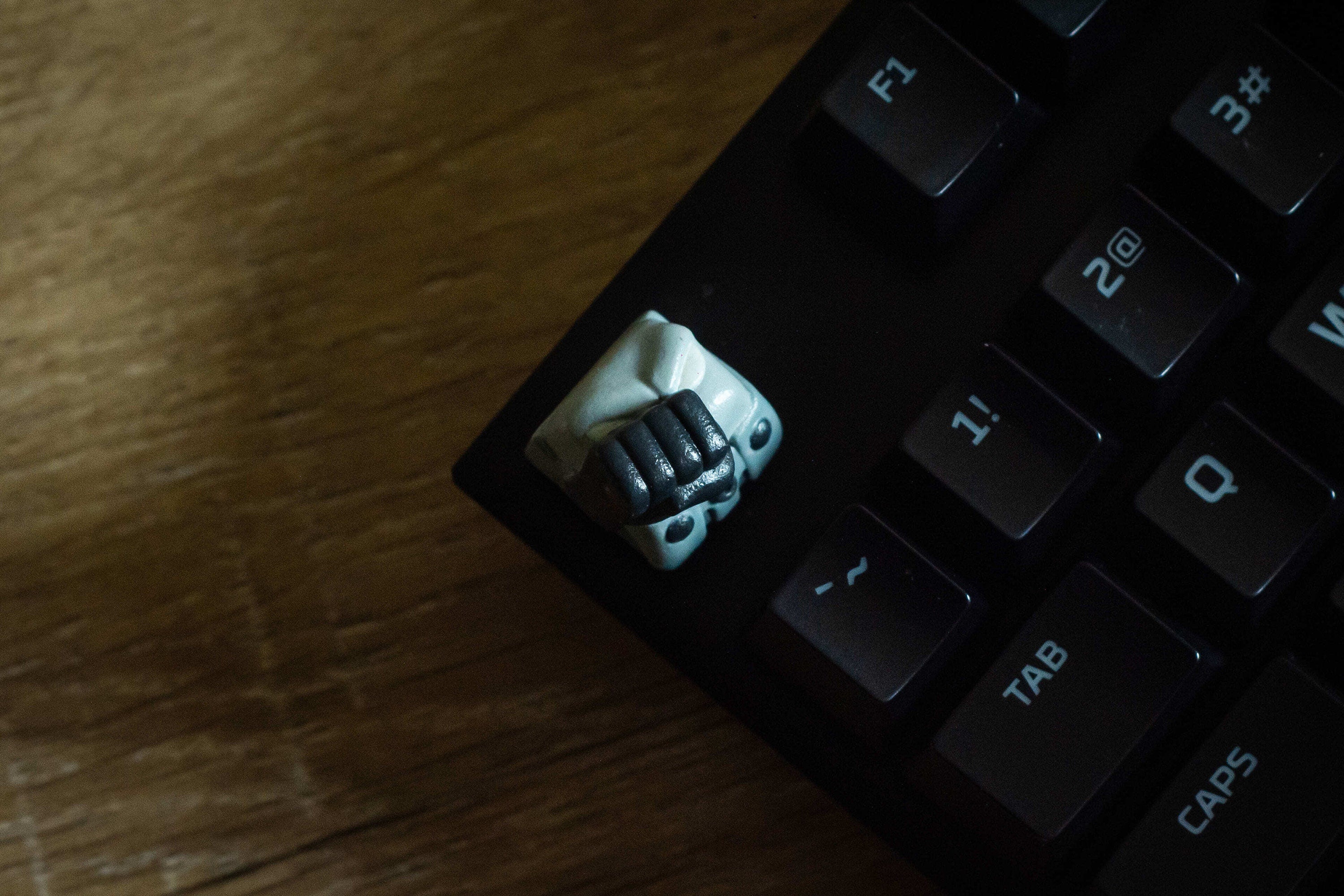 one pun.ch man keycap, anime keycaps, manga keycap, sai.tama keycap,robot keycap, genos keycap, japan keycap,gift for christm