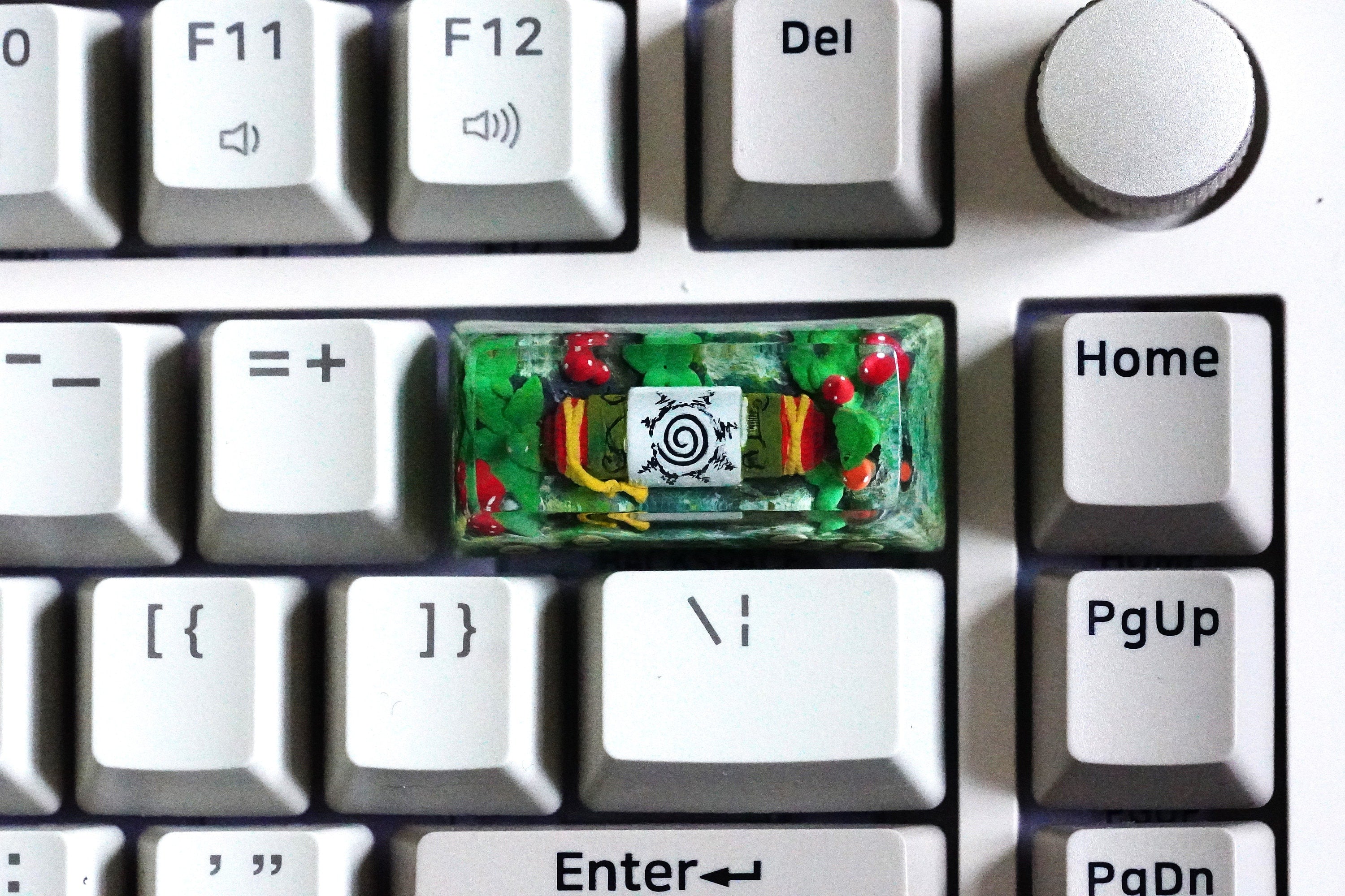 Ninja Keycap, Beast Keycap,Anime Keycap, Resin Keycap, Custom Keycaps, ESC Keycap,Keycap Set, Handmade Keycap, Cube keycap, S