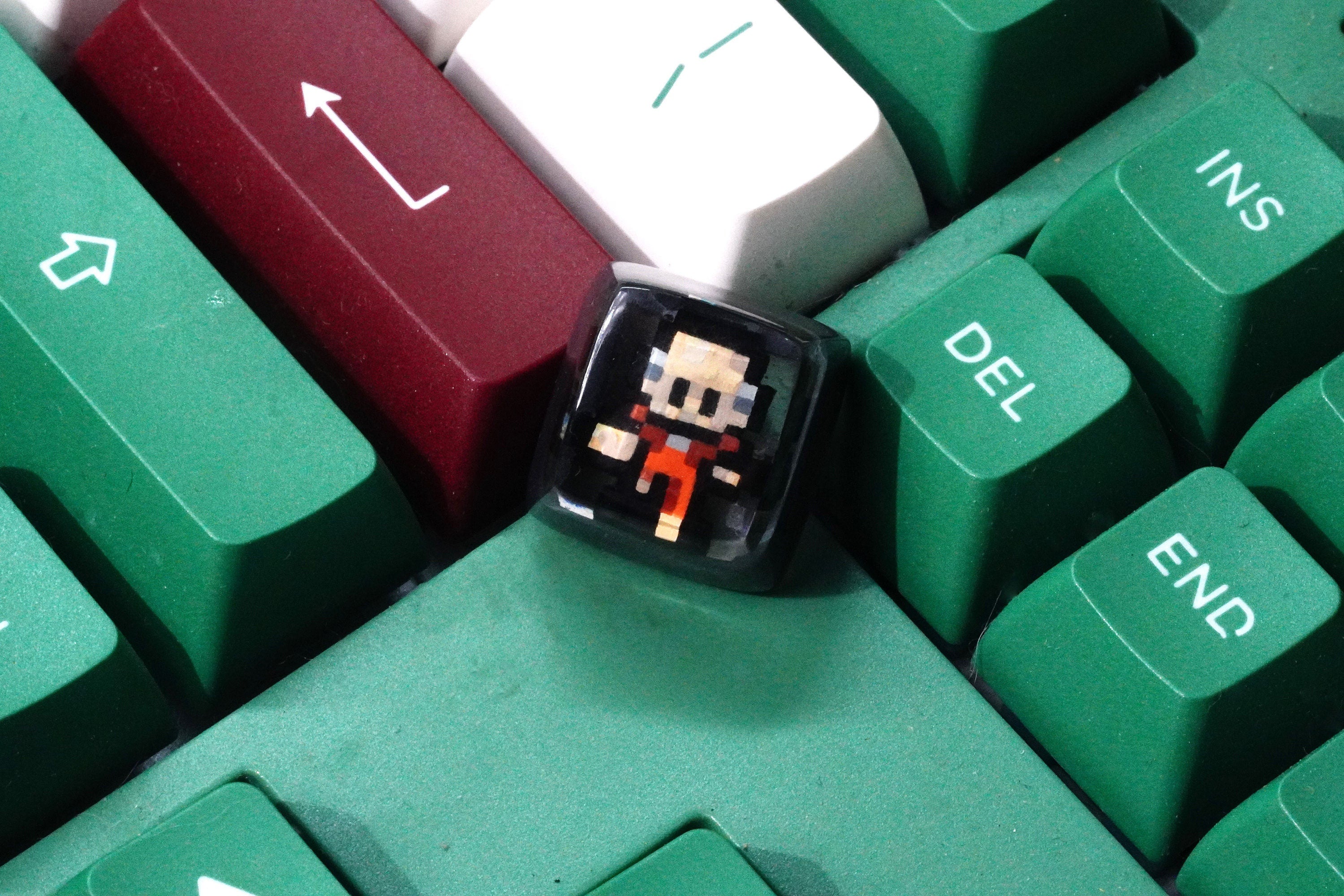 game keycap, pixel keycap, retro keycap, cute keycap, gaming keycap, keycap for gamer, gift for boyfriend, gift for gamers