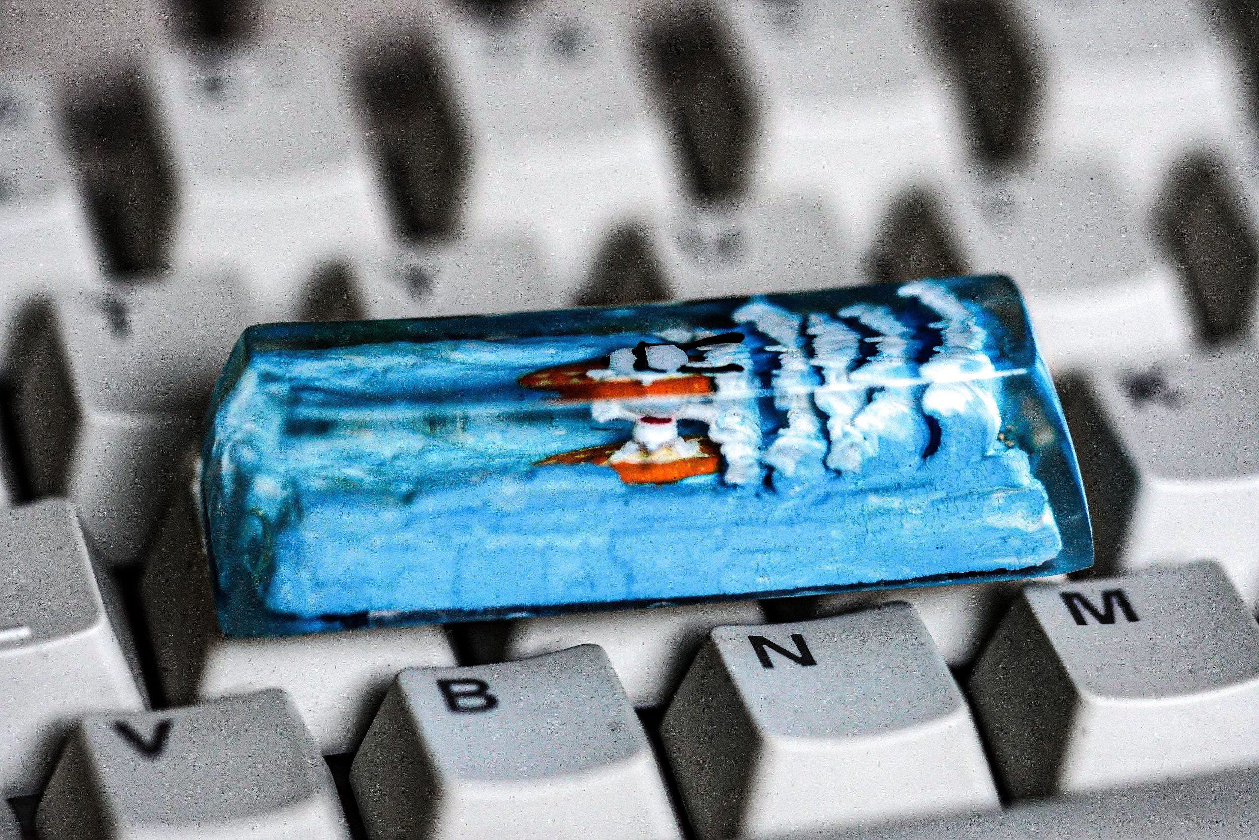 Christmas S.no.o.py Keycap, Snoopy Artisan Keycap, Artisan Keycap, Christmas Artisan Keycap, Christmas Gift keycap for Mechan