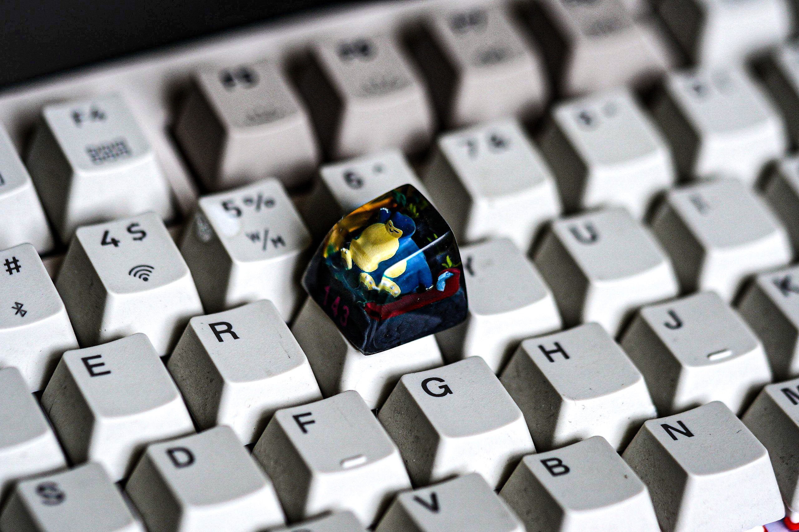 S.no.rlax Christmas Po.ke.m.on, Pok.e.m.on Keycap,Character Keycap, Artisan Keycap, Christmas gifts, Resin Handmade Keycap