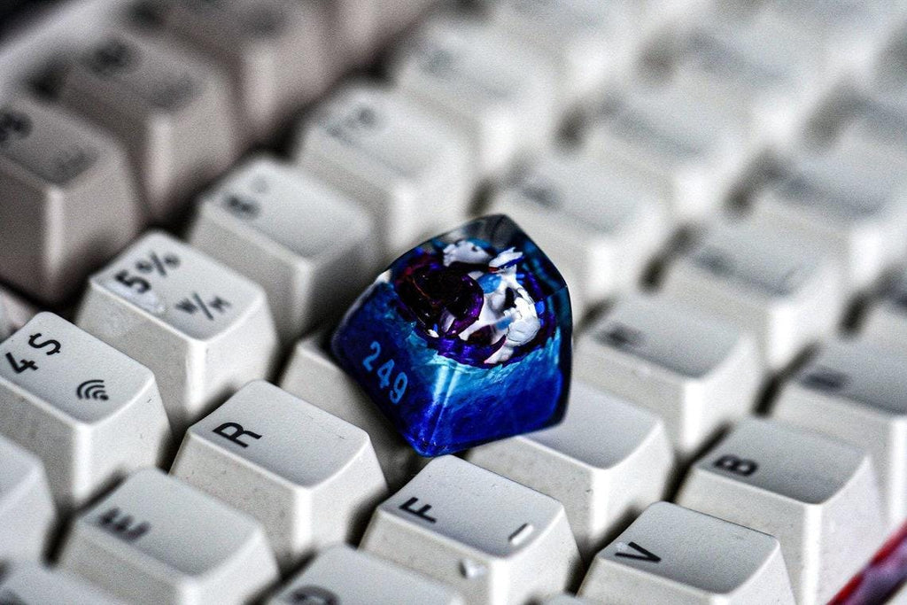 Custom your keycap, Gift, Resin keycap, Keycaps, Artisan keycap, Cherry mx, Mechanical Keyboard, numpad keycaps, m.ew.two, Ze