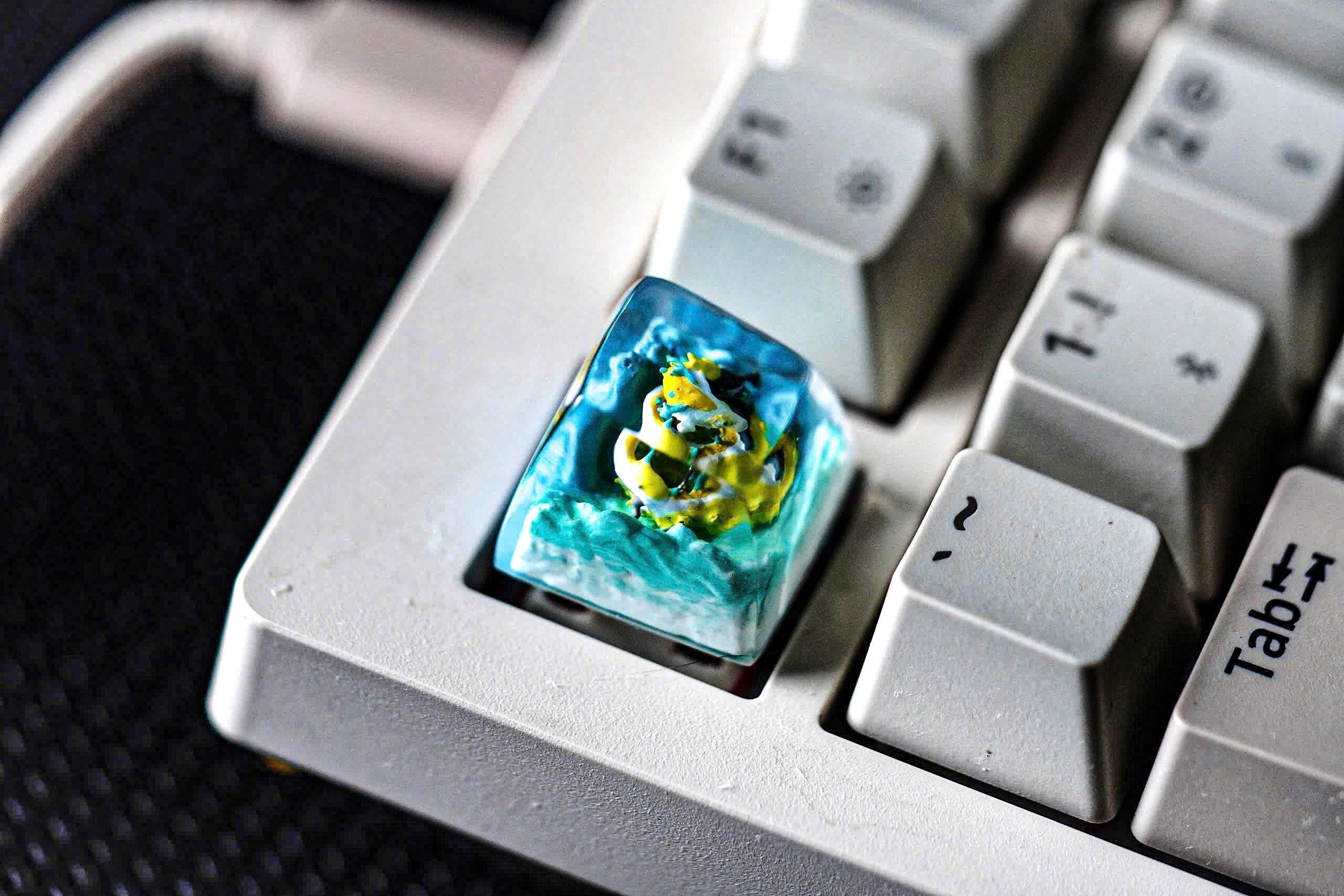 Ze.l.d.a keycap, light keycap, dragon keycap, keycaps for anime, artisan keycap