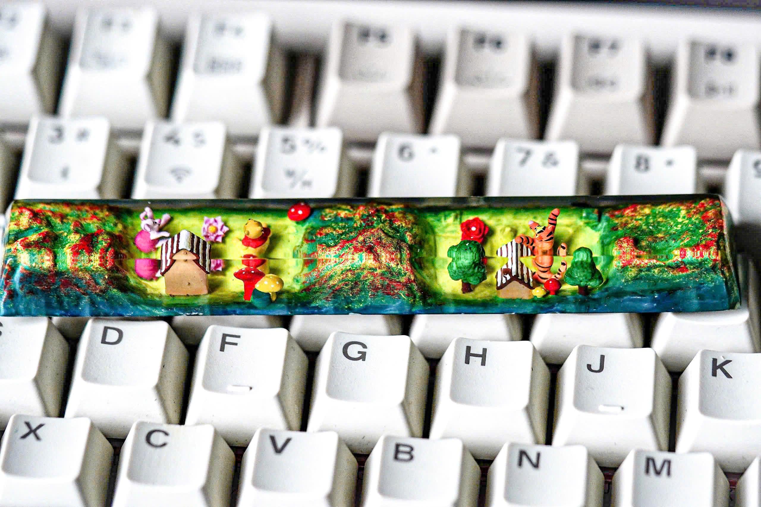 Resin Wi.nni.e the P.oo.h inspired keycaps, Custom resin Keycap SA profile, Custom spacebar keycap, Handmade Resin Keycap, Cu