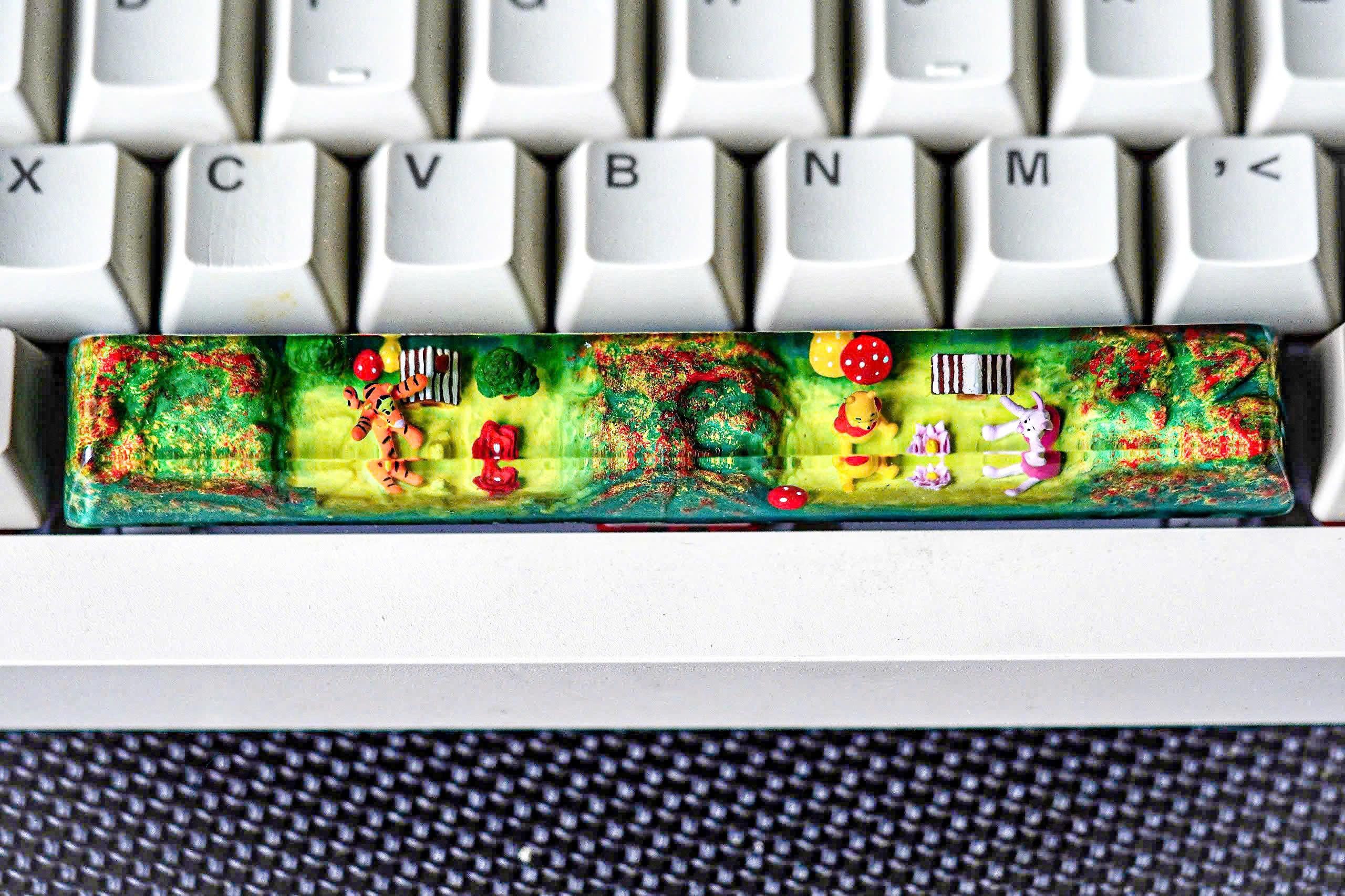 Resin Wi.nni.e the P.oo.h inspired keycaps, Custom resin Keycap SA profile, Custom spacebar keycap, Handmade Resin Keycap, Cu