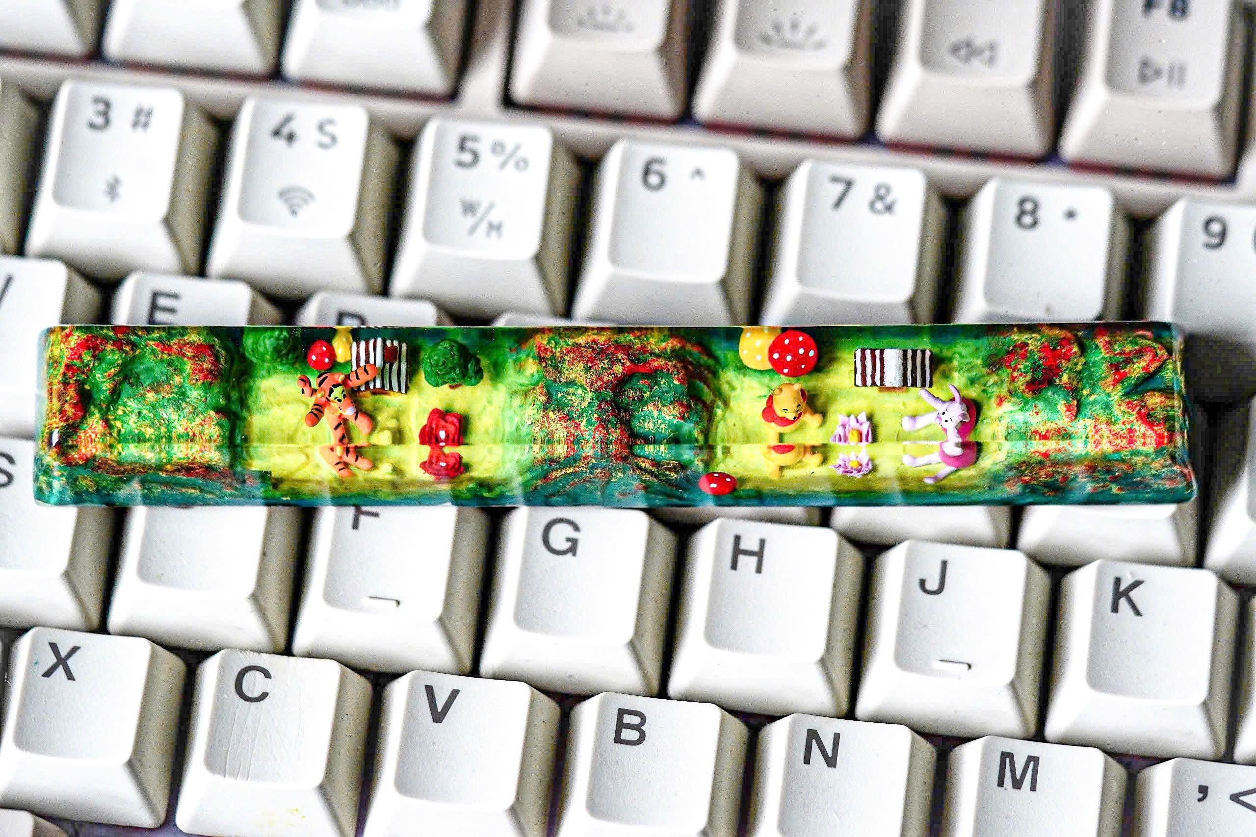 Resin Wi.nni.e the P.oo.h inspired keycaps, Custom resin Keycap SA profile, Custom spacebar keycap, Handmade Resin Keycap, Cu