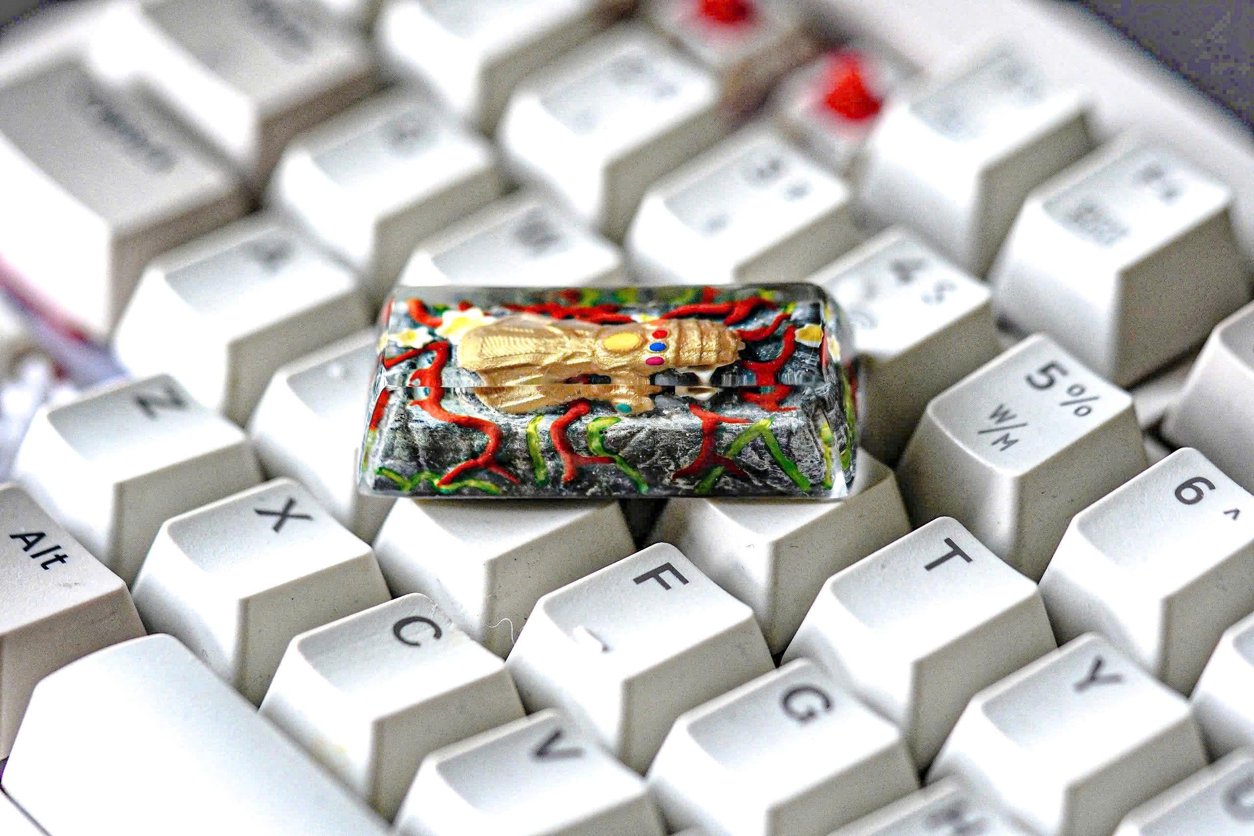 iconic hero keycap, Supper hero resin keycap,  Halloween gift , handmade keycap, anime keycap, Artisan Keycap, Birthday Gift,