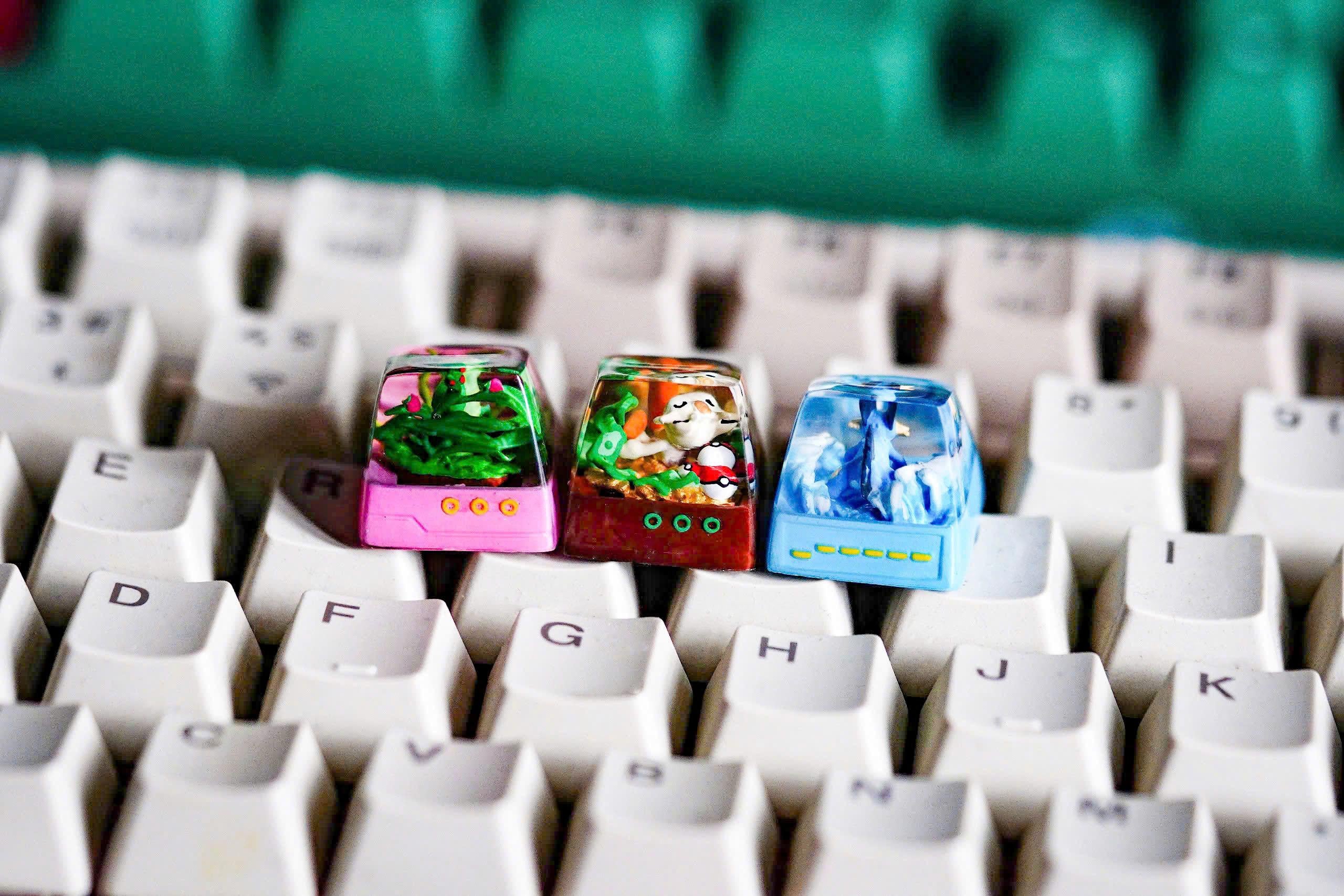 Chik.ori.ta keycap, Custom poke.m.on keycap, handmade keycaps, Artisan keycap, Cherry mx keycaps, Mechanical Gaming Keyboard,
