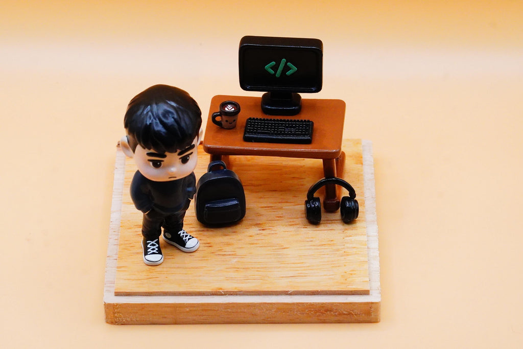 hand-painted personalized 3D mini cartoon action figure from your photo, Custom Toys, Custom Desktop Decoration